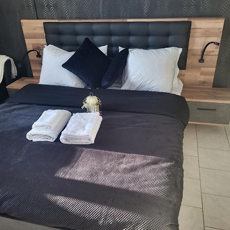 Akwaba Chez Ouli Hotel Levens Ngoại thất bức ảnh