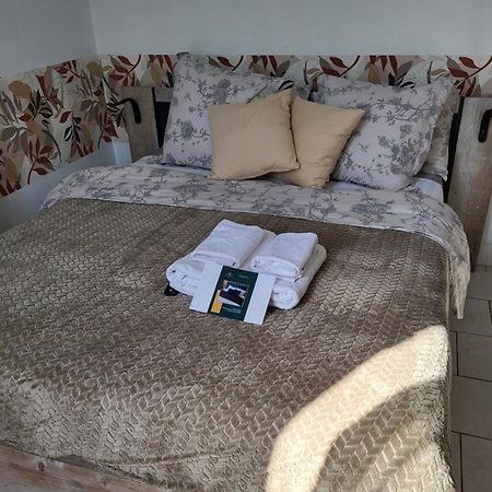 Akwaba Chez Ouli Hotel Levens Ngoại thất bức ảnh