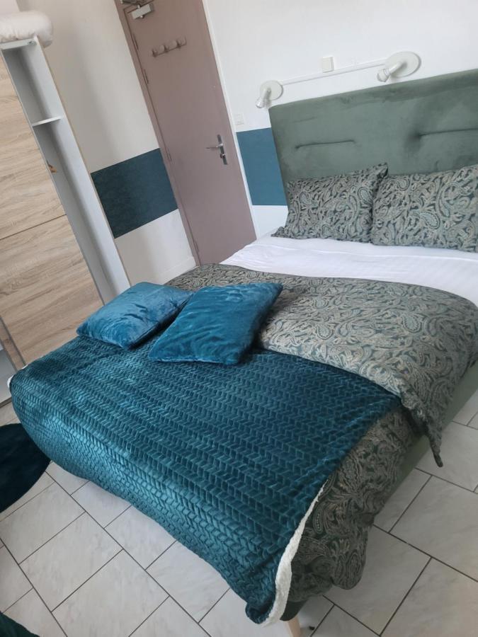 Akwaba Chez Ouli Hotel Levens Ngoại thất bức ảnh