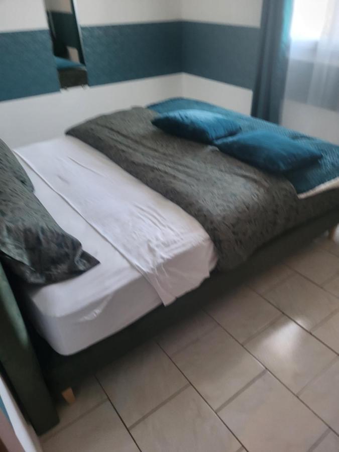 Akwaba Chez Ouli Hotel Levens Ngoại thất bức ảnh