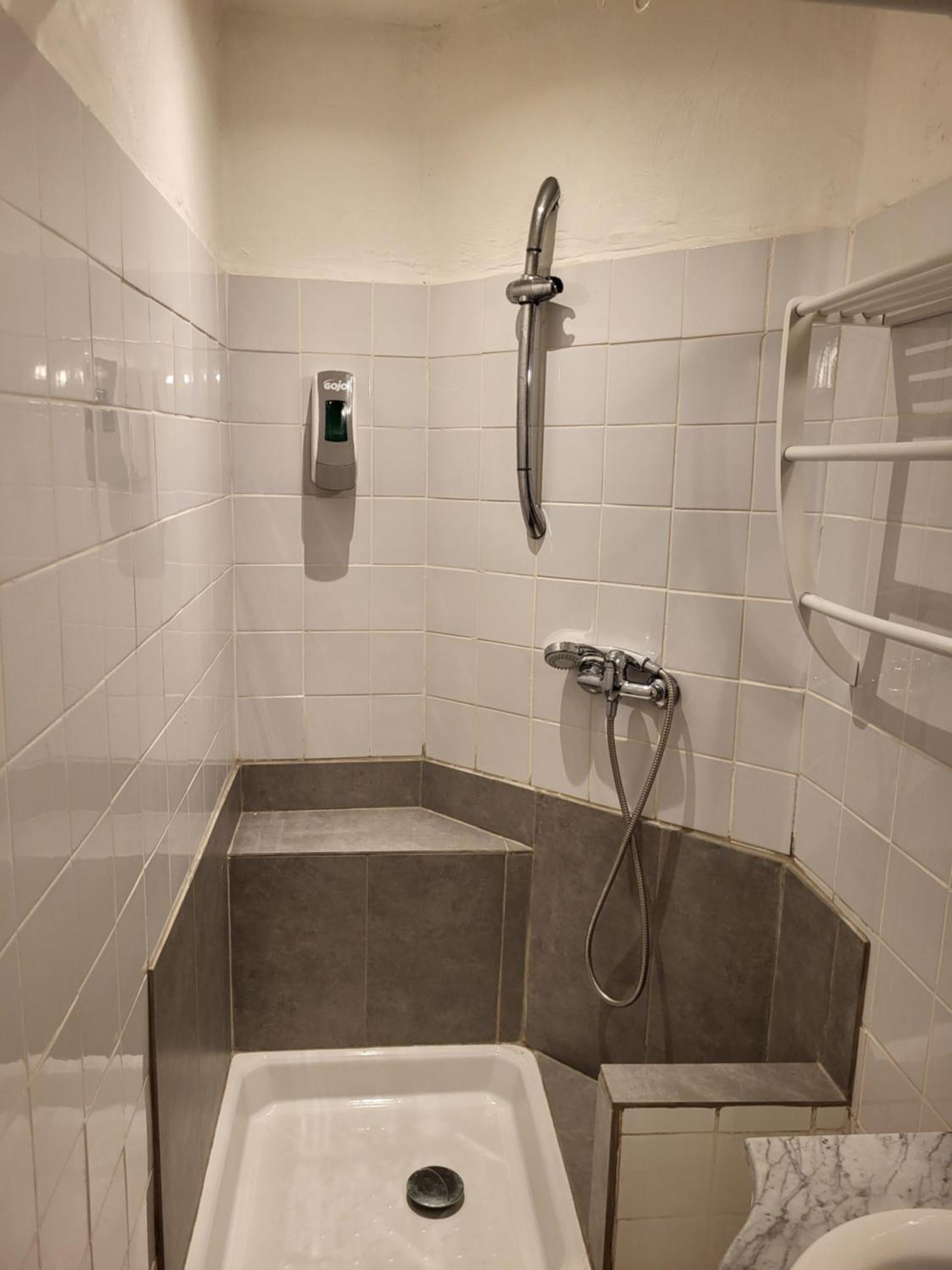 Akwaba Chez Ouli Hotel Levens Ngoại thất bức ảnh