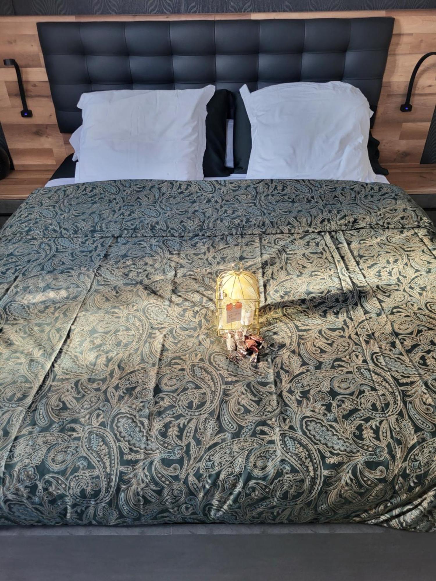 Akwaba Chez Ouli Hotel Levens Ngoại thất bức ảnh